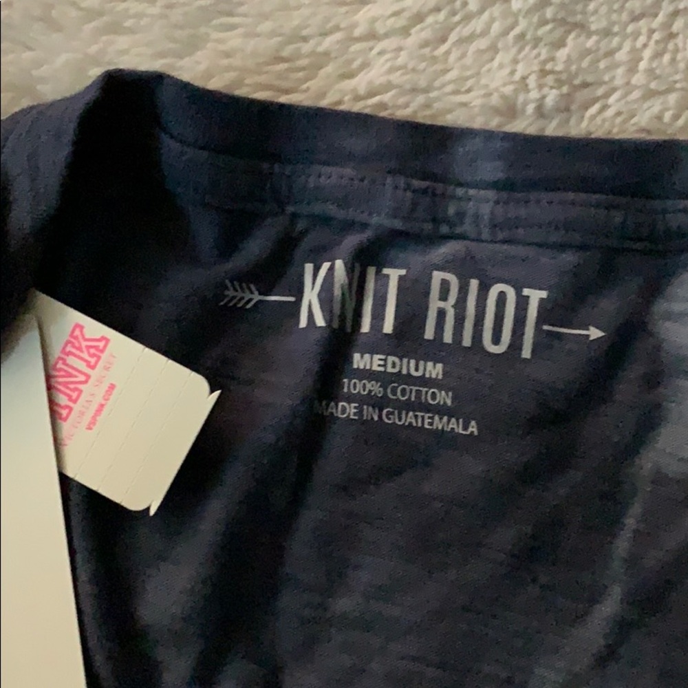 New Pink Victoria’s Secret Tee - Picture 4 of 4